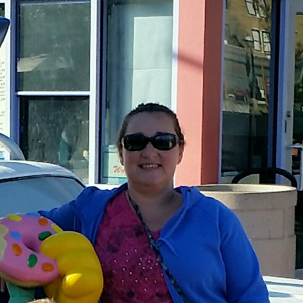 Meet your Posher, Danielle